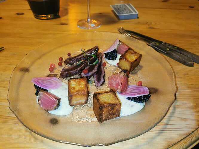 received_2111749799169408