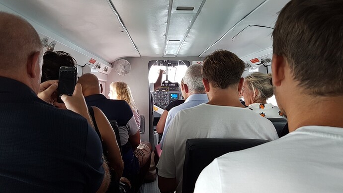 59B729DF-6454-4BF7-8351-C9AE13100434_1_105_c